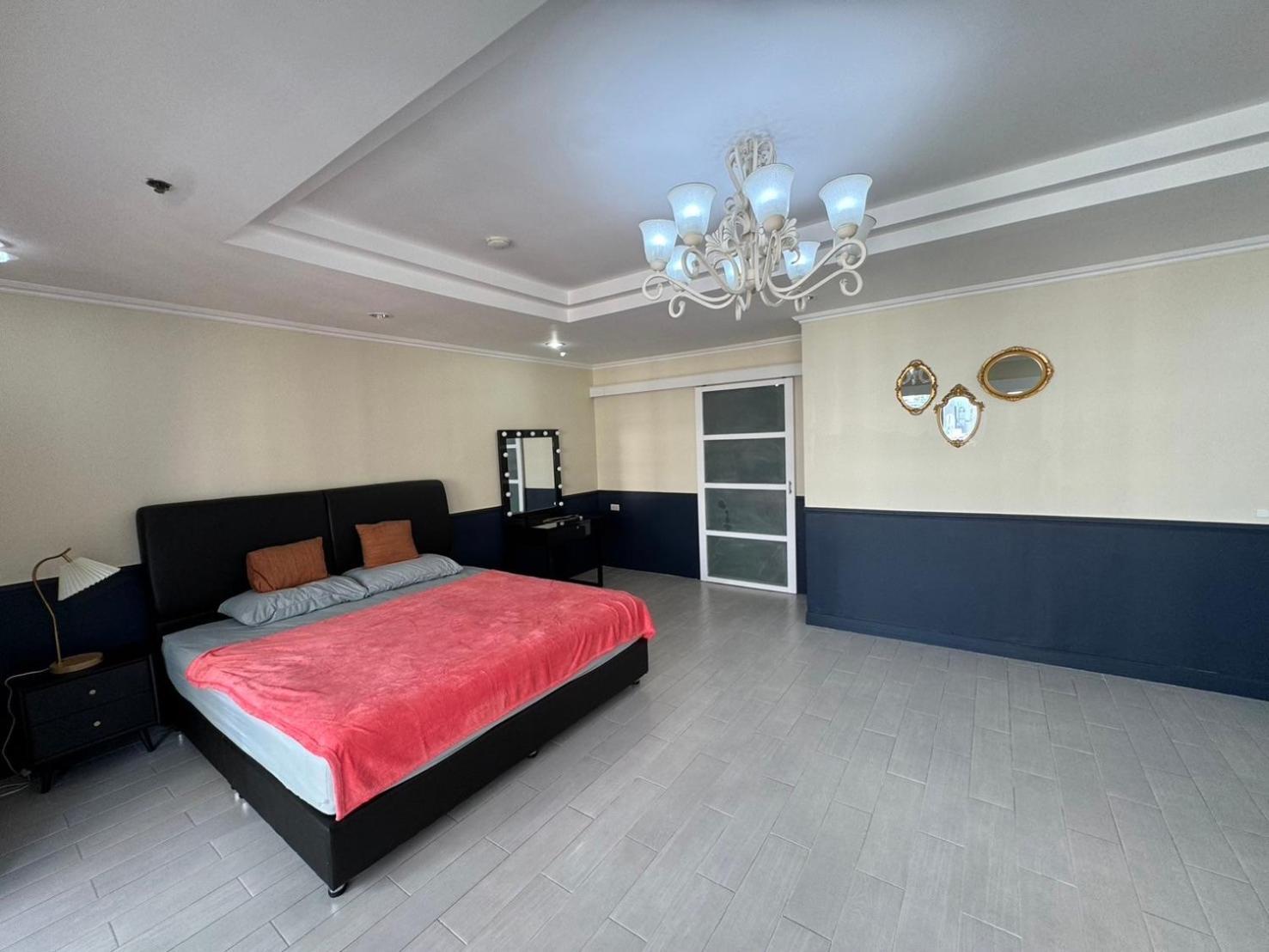 Mid-century Modern Retreat Căn hộ *